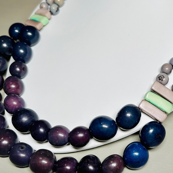 Vintage Artisan Necklace from natural Acai beads and Bombona Seeds - Picture 5 of 10